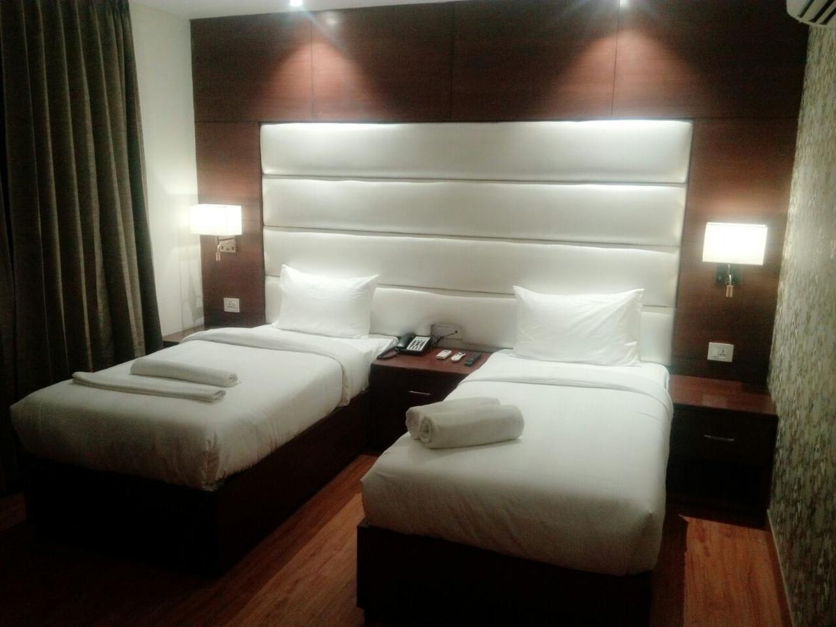 The Grand Parisian Hotel Delhi  Buitenkant foto