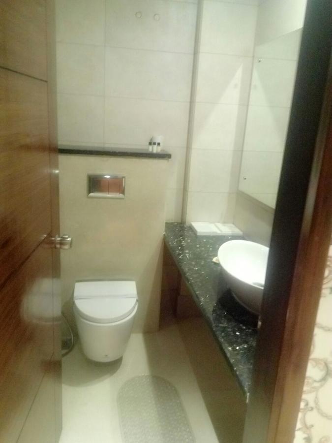 The Grand Parisian Hotel Delhi  Buitenkant foto