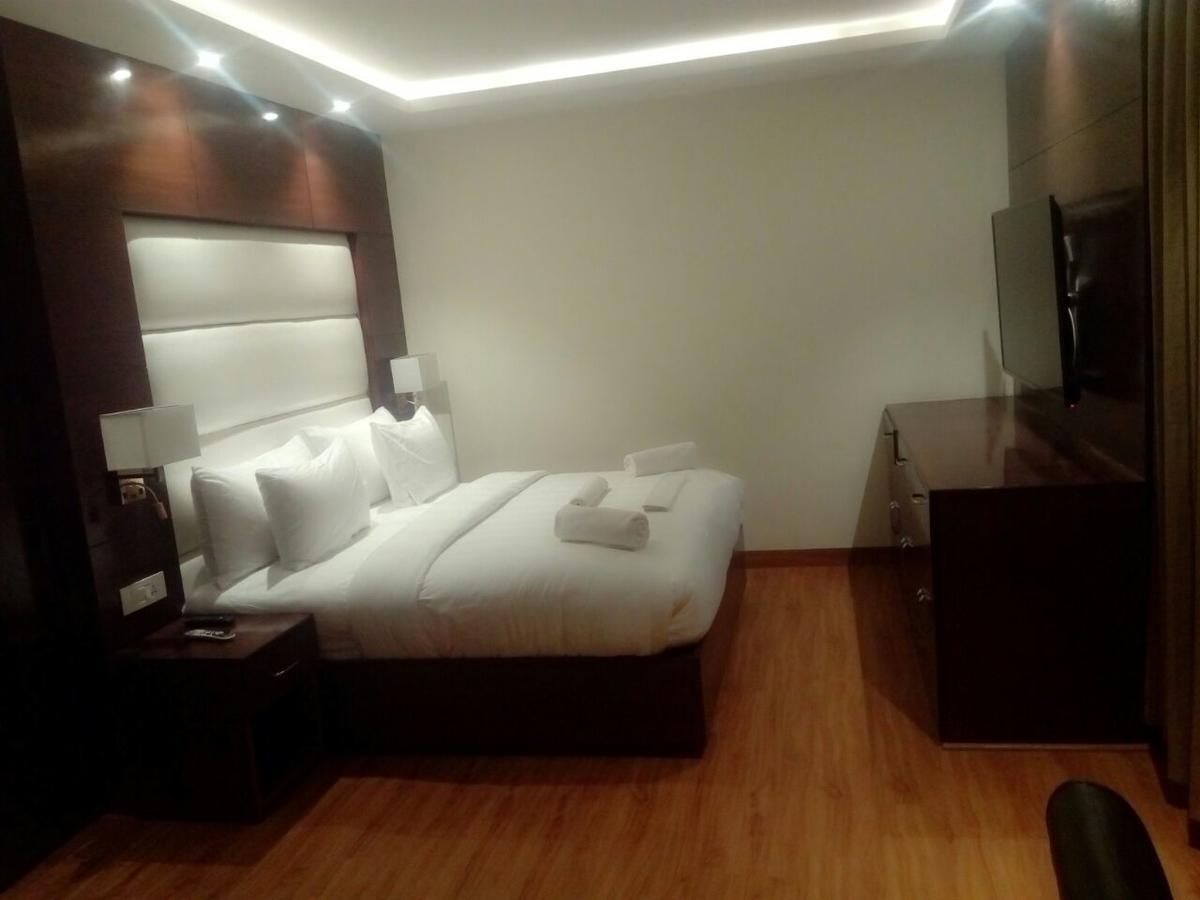 The Grand Parisian Hotel Delhi  Buitenkant foto