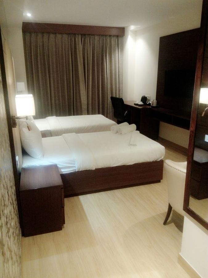 The Grand Parisian Hotel Delhi  Buitenkant foto