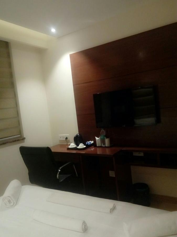 The Grand Parisian Hotel Delhi  Buitenkant foto