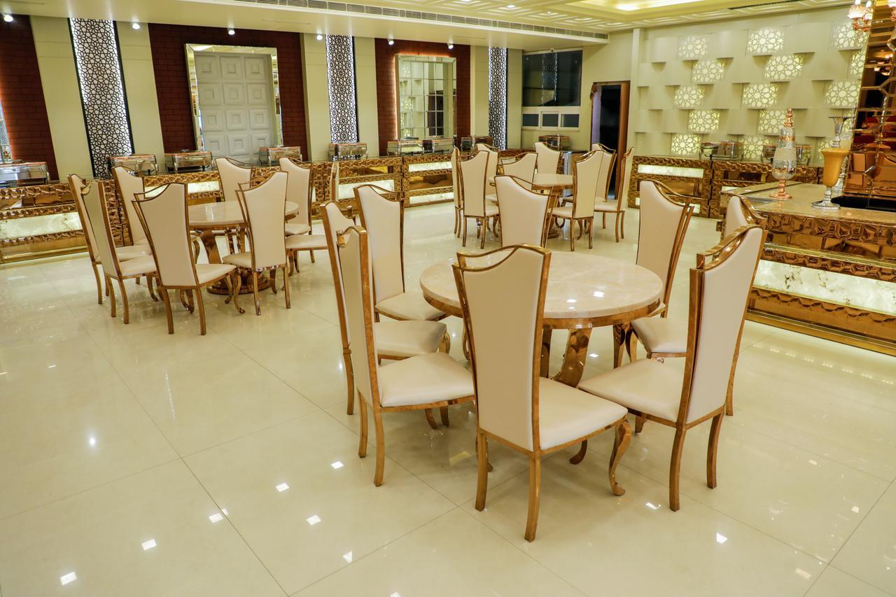 The Grand Parisian Hotel Delhi  Buitenkant foto