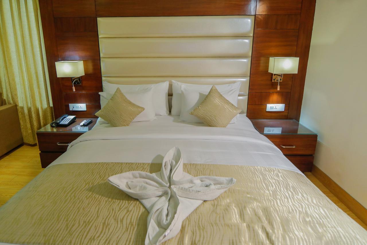 The Grand Parisian Hotel Delhi  Buitenkant foto