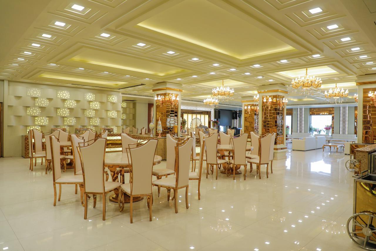 The Grand Parisian Hotel Delhi  Buitenkant foto